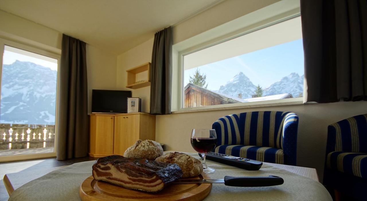 Ferienhaus Mott Lermoos Bagian luar foto