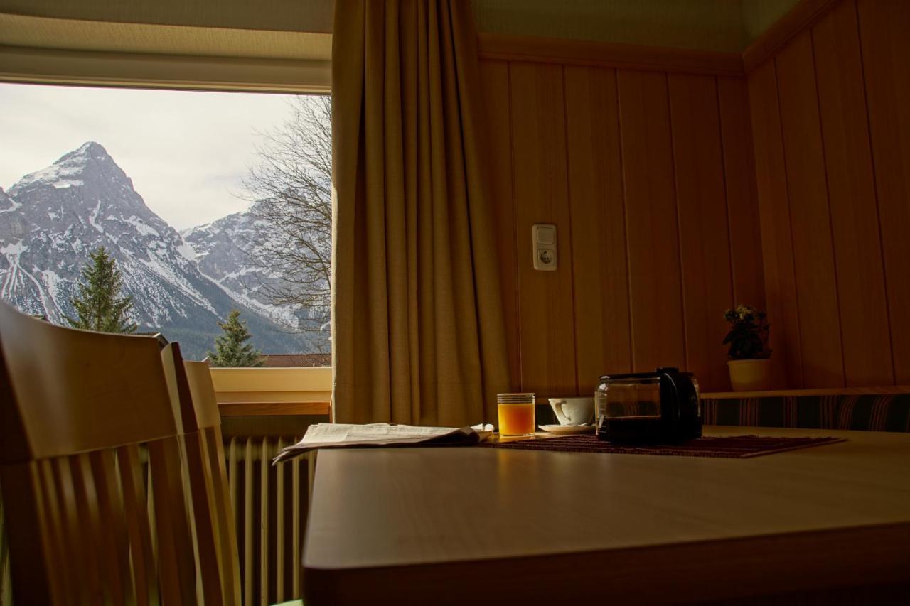 Ferienhaus Mott Lermoos Bagian luar foto