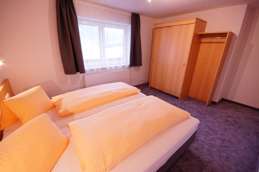 Ferienhaus Mott Lermoos Ruang foto