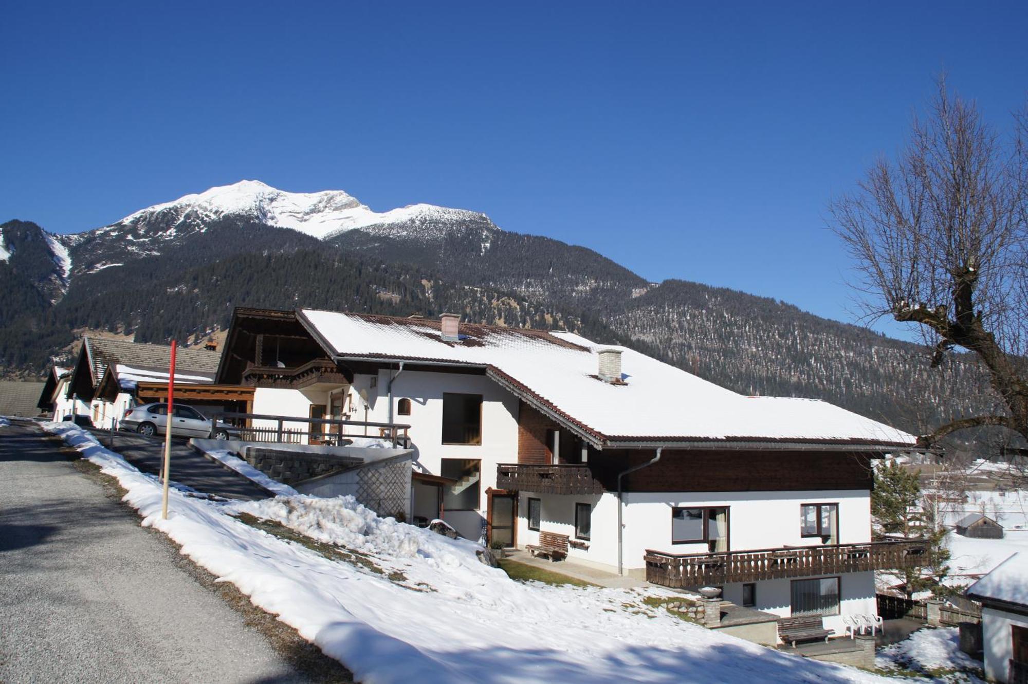 Ferienhaus Mott Lermoos Bagian luar foto